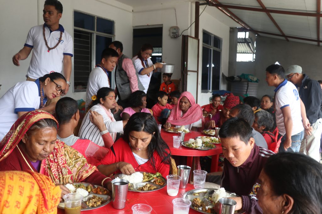 मायाघरमा नेशनल लाइफ