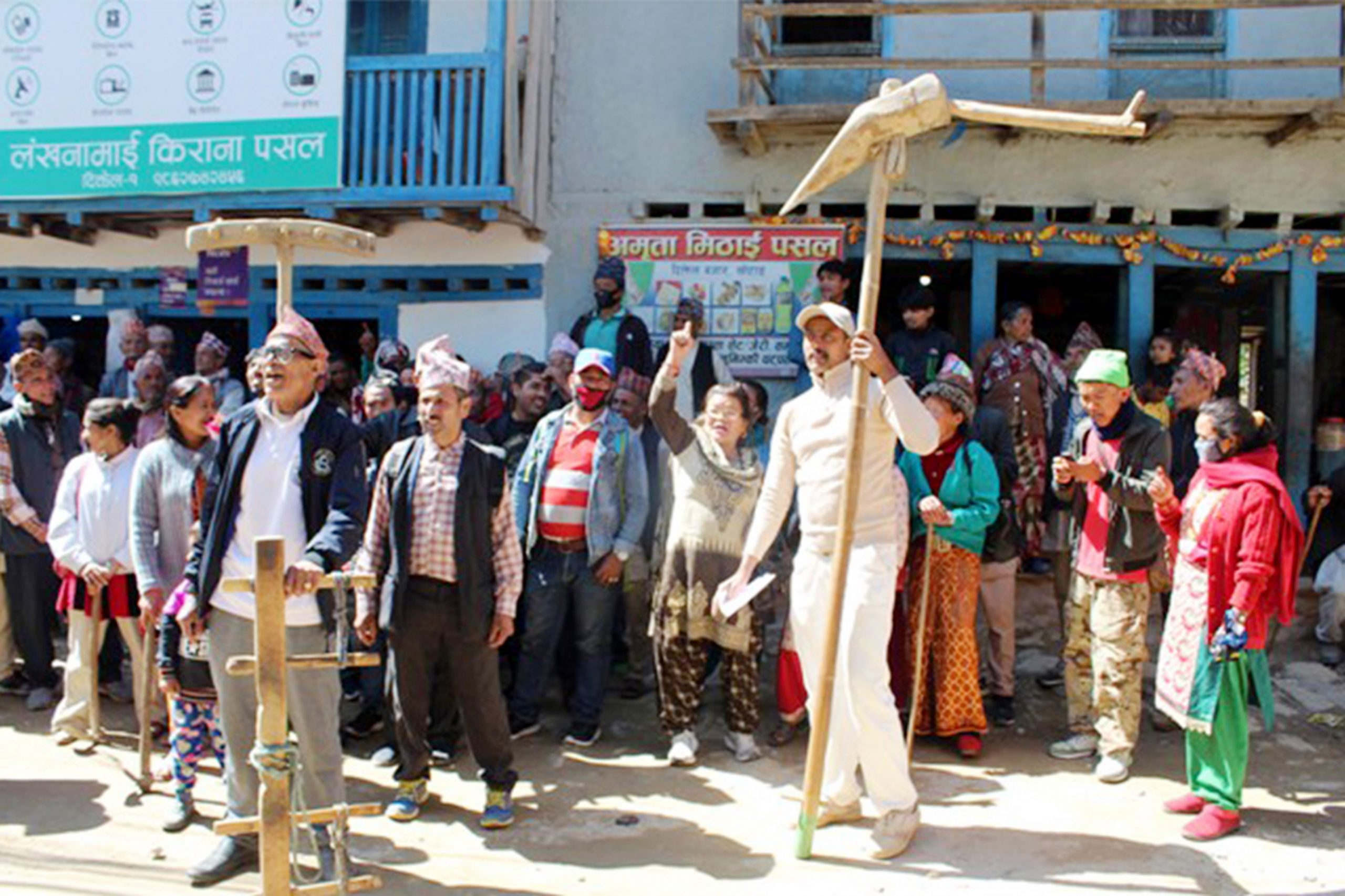 बाँदरको परिवार नियोजन गर्न माग