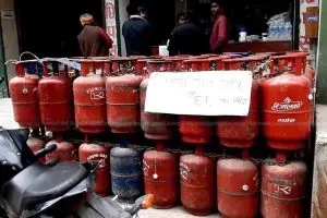अब भरी सिलिण्डर ग्यास पाइने