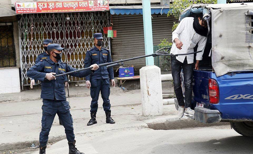 लकडाउन उल्लंघन गर्ने २४ सयभन्दा बढी पक्राउ