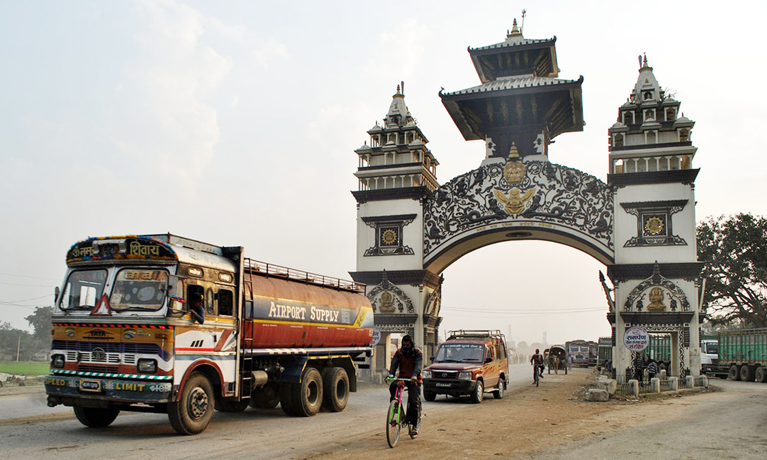 १७३ मालबाहक गाडी भित्रिए