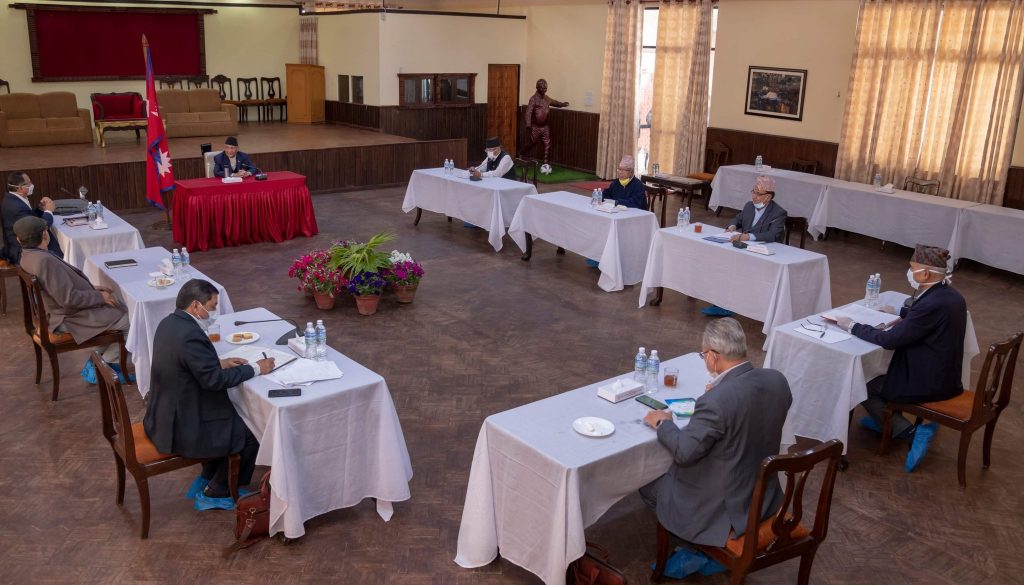 प्रधानमन्त्री ओली र अध्यक्ष प्रचण्डबीच भेट