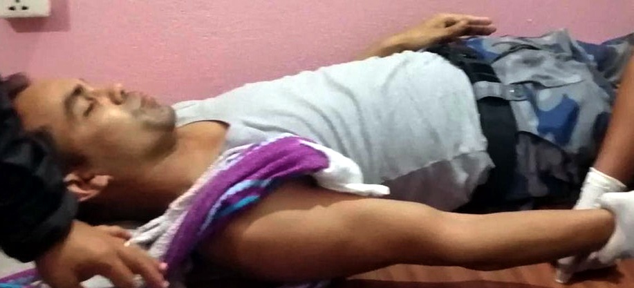 लकडाउन तोड्ने मोटरसाइकलको ठक्करबाट प्रहरी घाइते