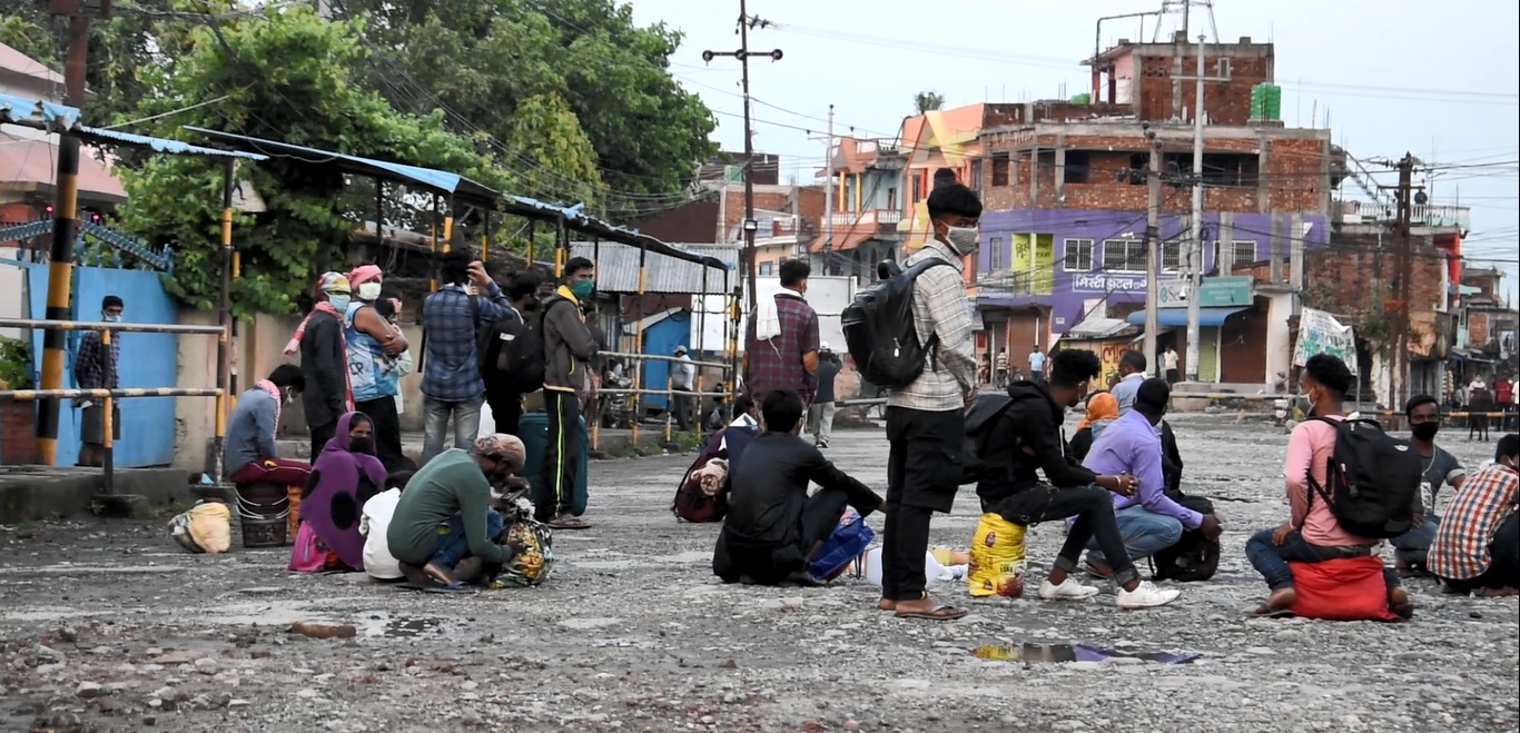 जोगबनी नाकाबाट आउनेभन्दा जाने धेरै