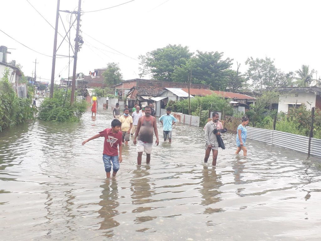 असोजको झरीले डुब्यो विराटनगर (फोटो फिचर)