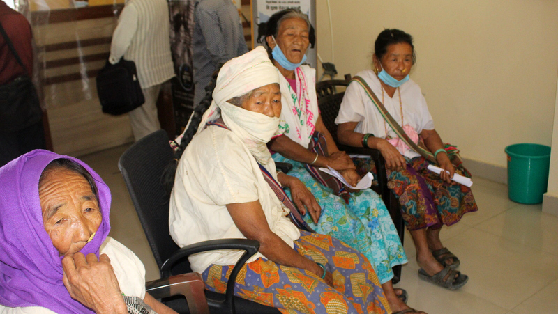 भत्ता लिन ज्येष्ठ नागरिकलाई सास्ती