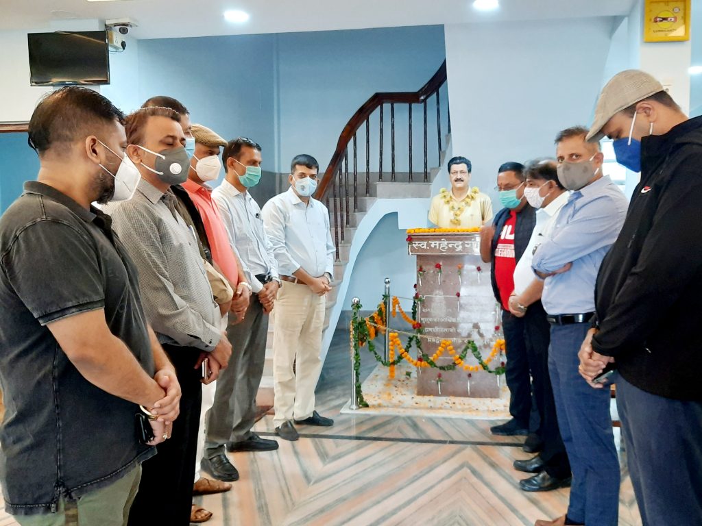 गोल्छाको स्मृति दिवशमा पुष्पार्पण