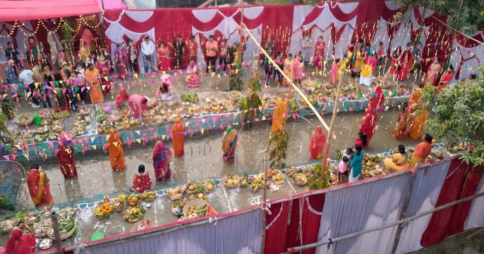 सूर्यको पूजा गरी आज छठ मनाइदै