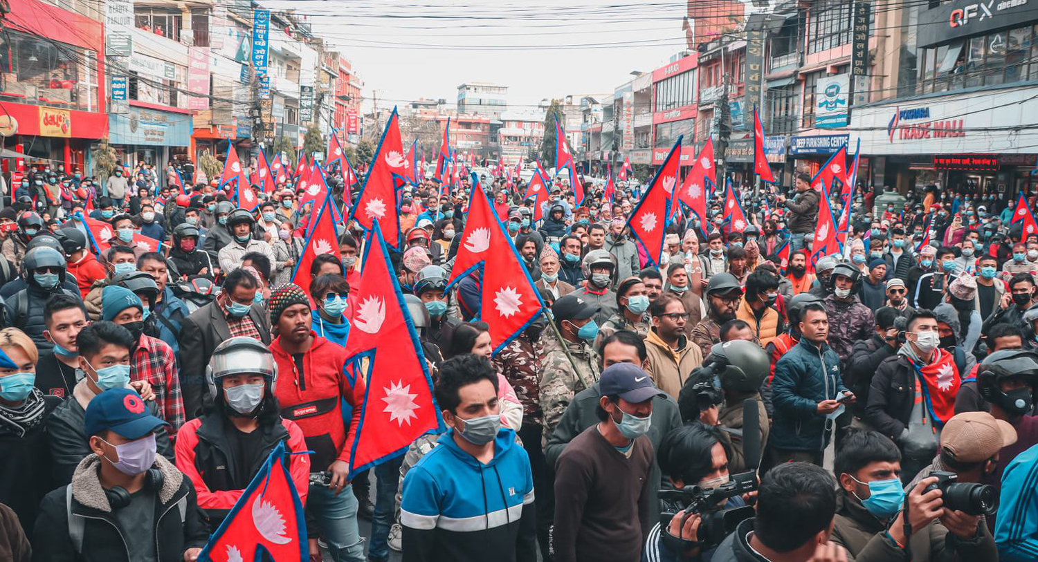 सडकमा राजा भेटिदैनन् मित्रहरू