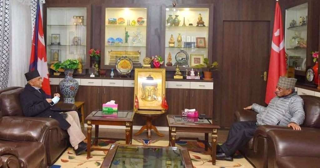 खुमलटारमा ओली–प्रचण्ड छलफल जारी