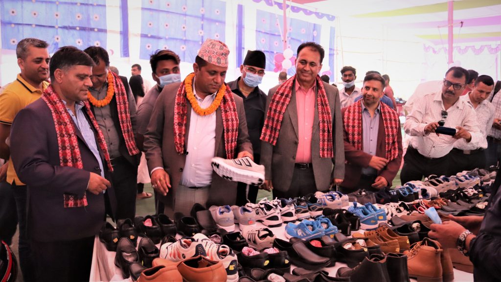 विराटनगरमा जुत्ताचप्पल व्यापार मेला सुरू