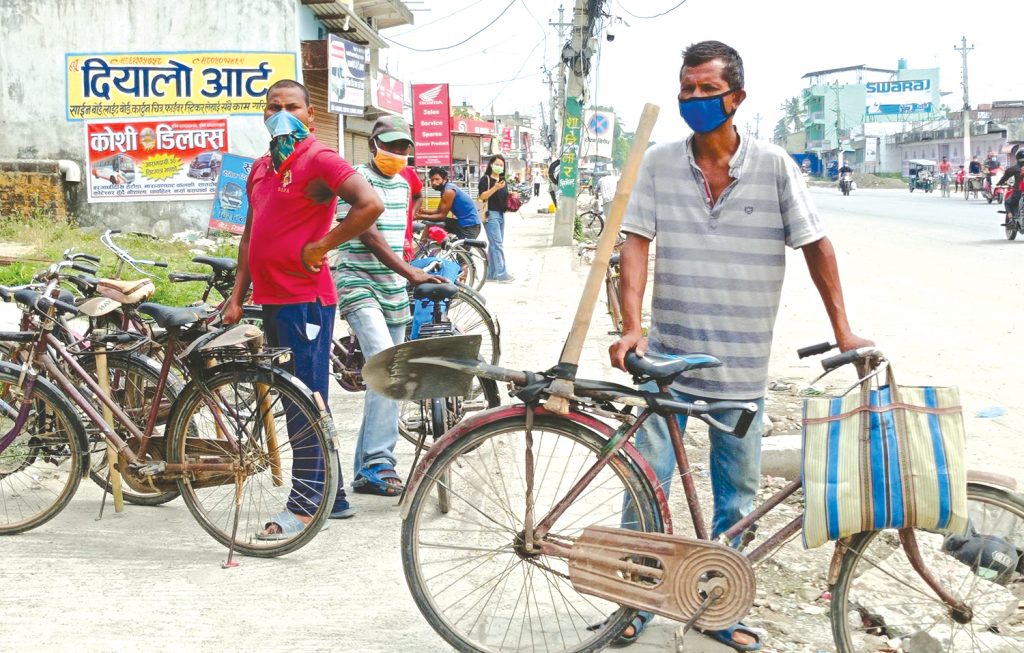 मजदुरको पीडा : निषेधाज्ञामा काम भेटिएन