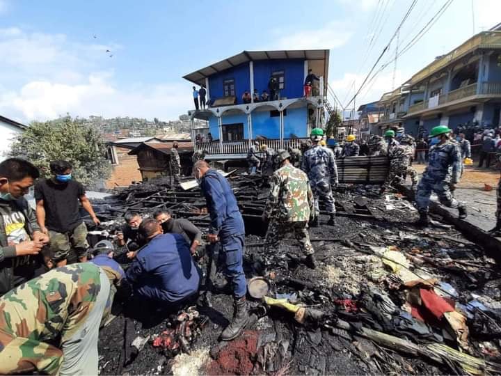 फिदिम बजारमा आगलागी हुँदा ३३ लाख बढी क्षति