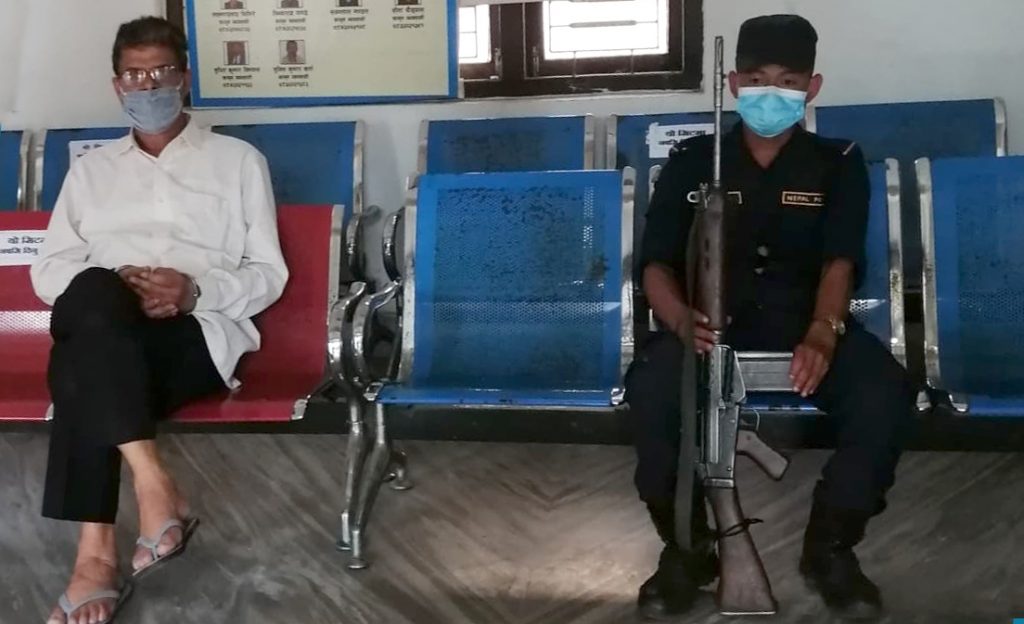 बलात्कार आरोपी अध्यक्षविरुद्ध मुद्दा दर्ता