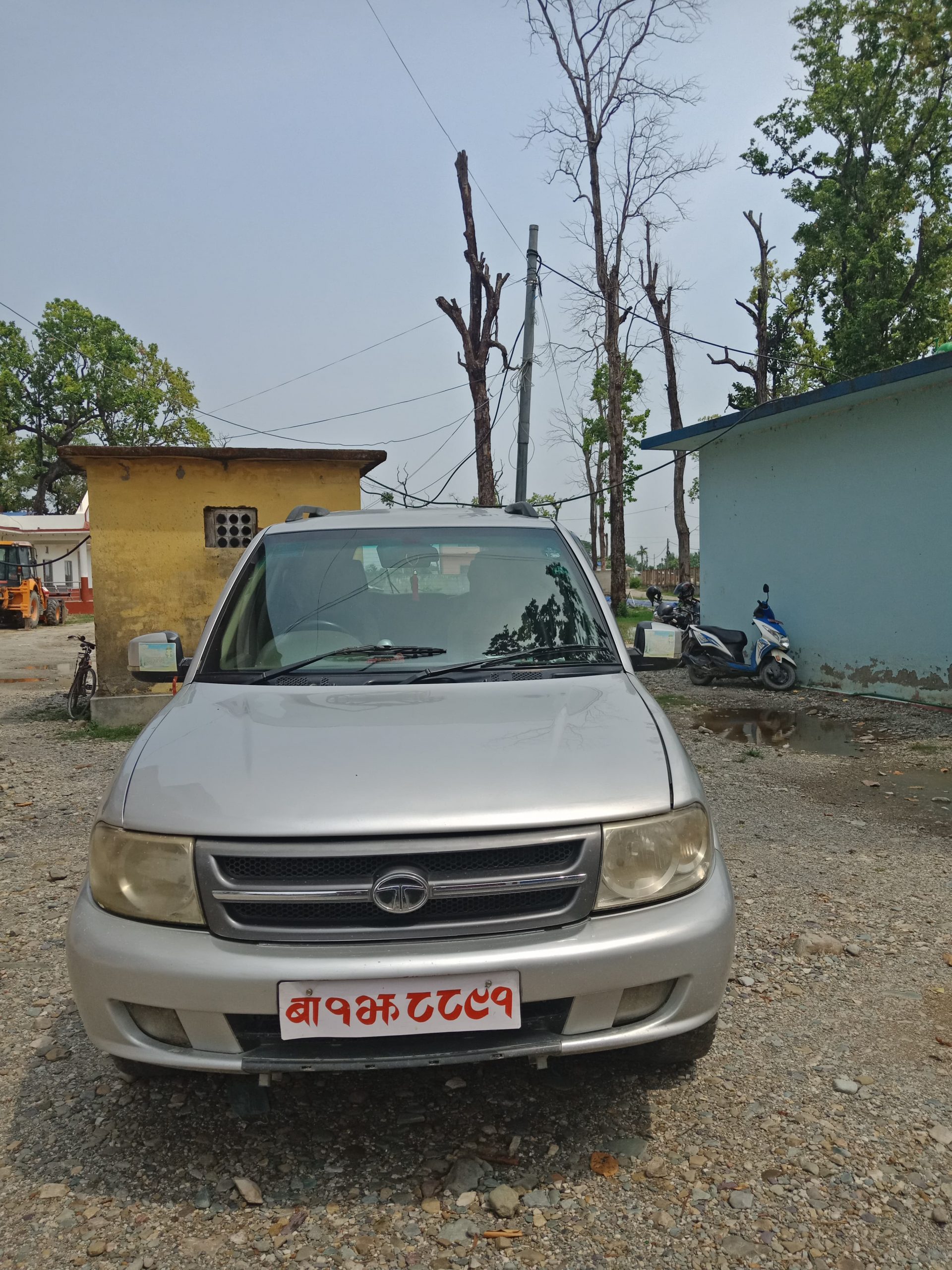 प्रमुख र प्रमुख प्रशासकीय अधिकृतको गाडी नागरिकमा समर्पण