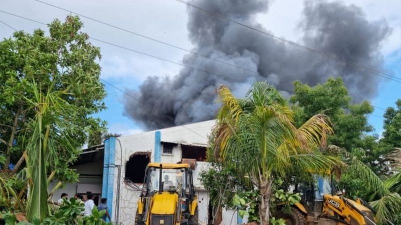 रसायन कारखानामा आगलागी, १८ जनाको मृत्यु