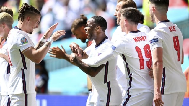 समूह विजेता बन्यो इंग्ल्याण्ड, चेक रिपब्लिक पनि नकआउट चरणमा