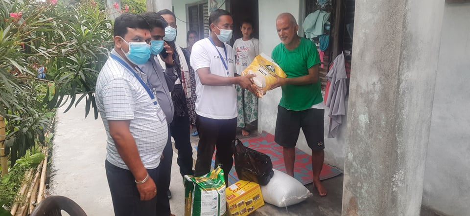 दृष्टिविहीन परिवारलाई खाद्यन्य सहयोग