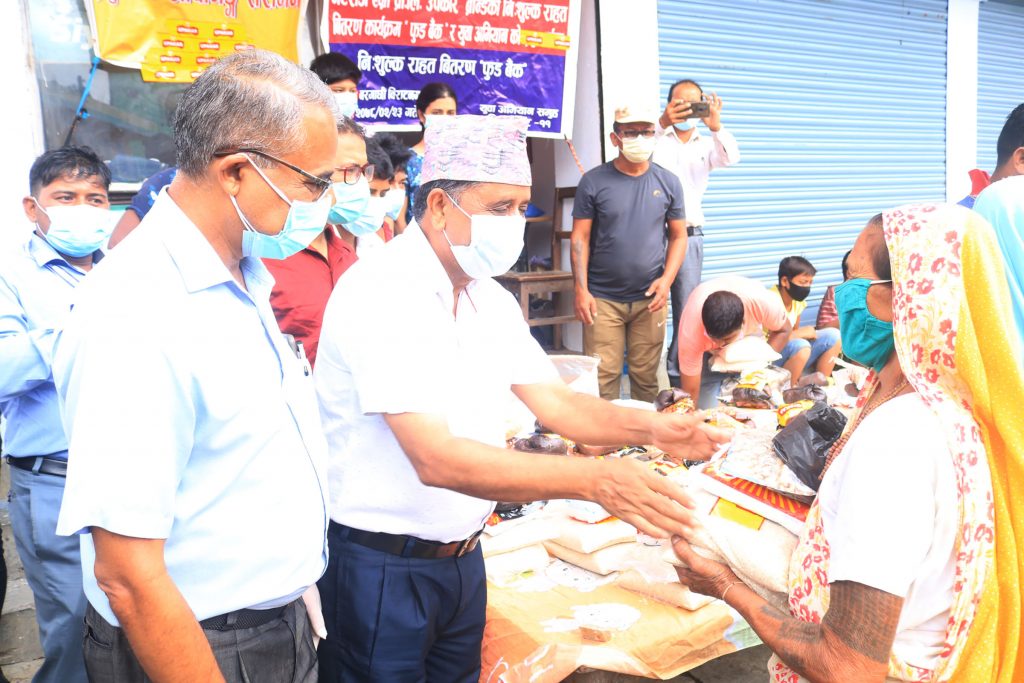 युवा अभियानद्वारा दुई सय परिवारलाई खाद्यान्न वितरण