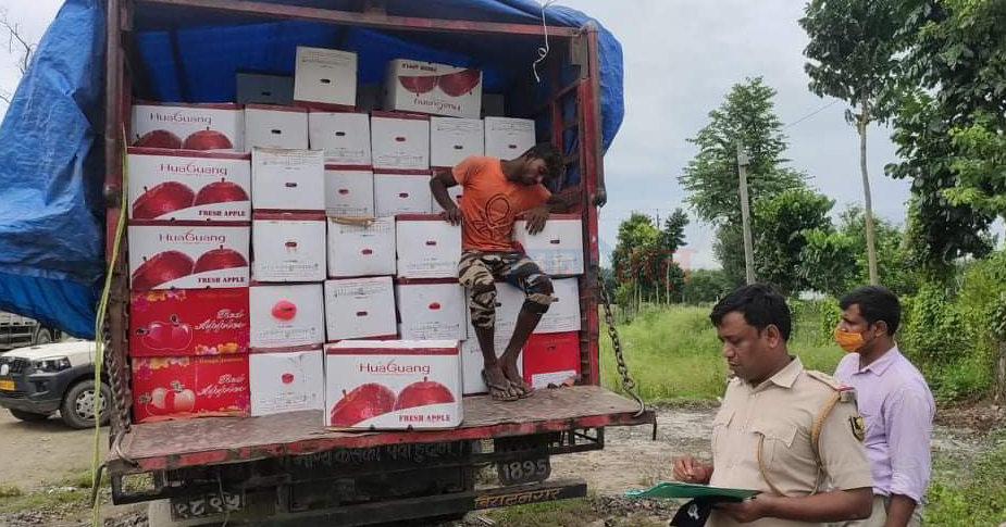 स्याउ तस्करीमा मुछिएका तीन प्रहरी निलम्बित