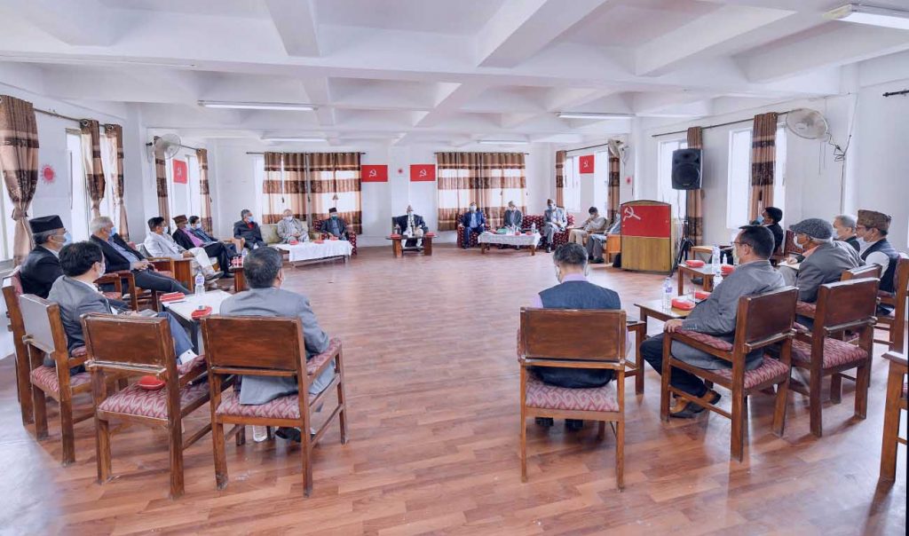 एमाले ओलीपक्षको निर्णय : वार्ता समिति विघटन, सर्वोच्चको आदेश अस्वीकार