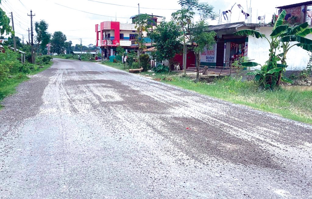 पालिका जोड्ने सडक कालोपत्रे अब प्रदेश सरकारले गर्ने