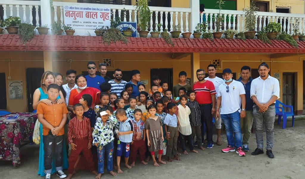 मीना : ४६ सन्तानकी आमा