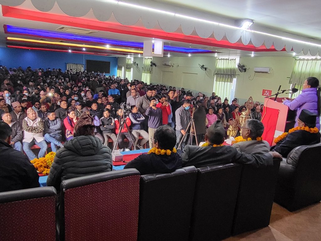 माओवादी सुस्ताउँदा प्रतिक्रियावादीले टाउको उठाएः प्रचण्ड