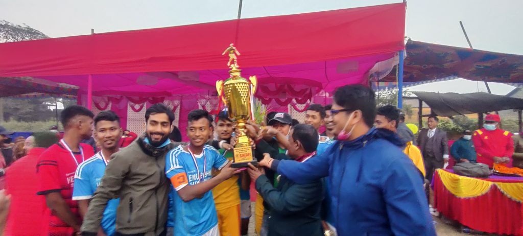 जनक स्कूलाई अन्तर विद्यालयस्तरीय प्रतियोगिताको उपाधि