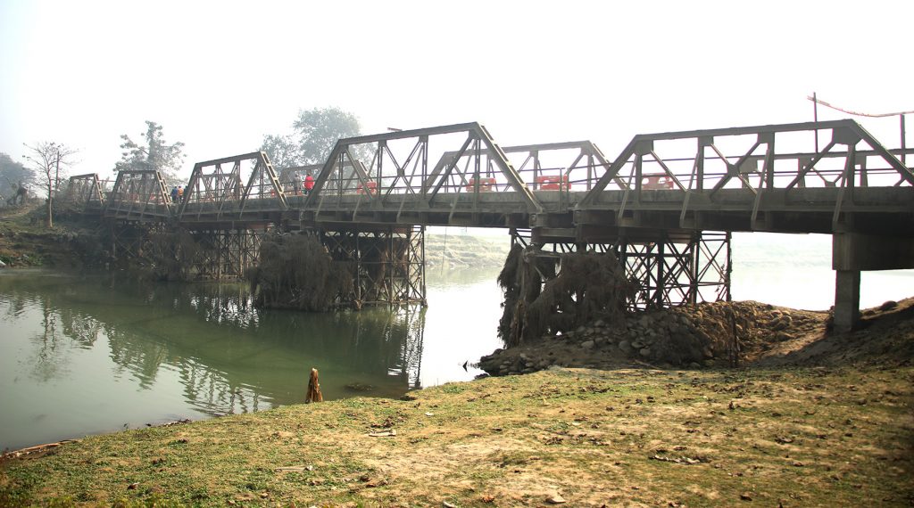मिरगञ्ज पूल क्षतिग्रस्त, वैकल्पिक बाटोको लागि उद्योग परिसंघद्वारा ध्यानाकर्षण