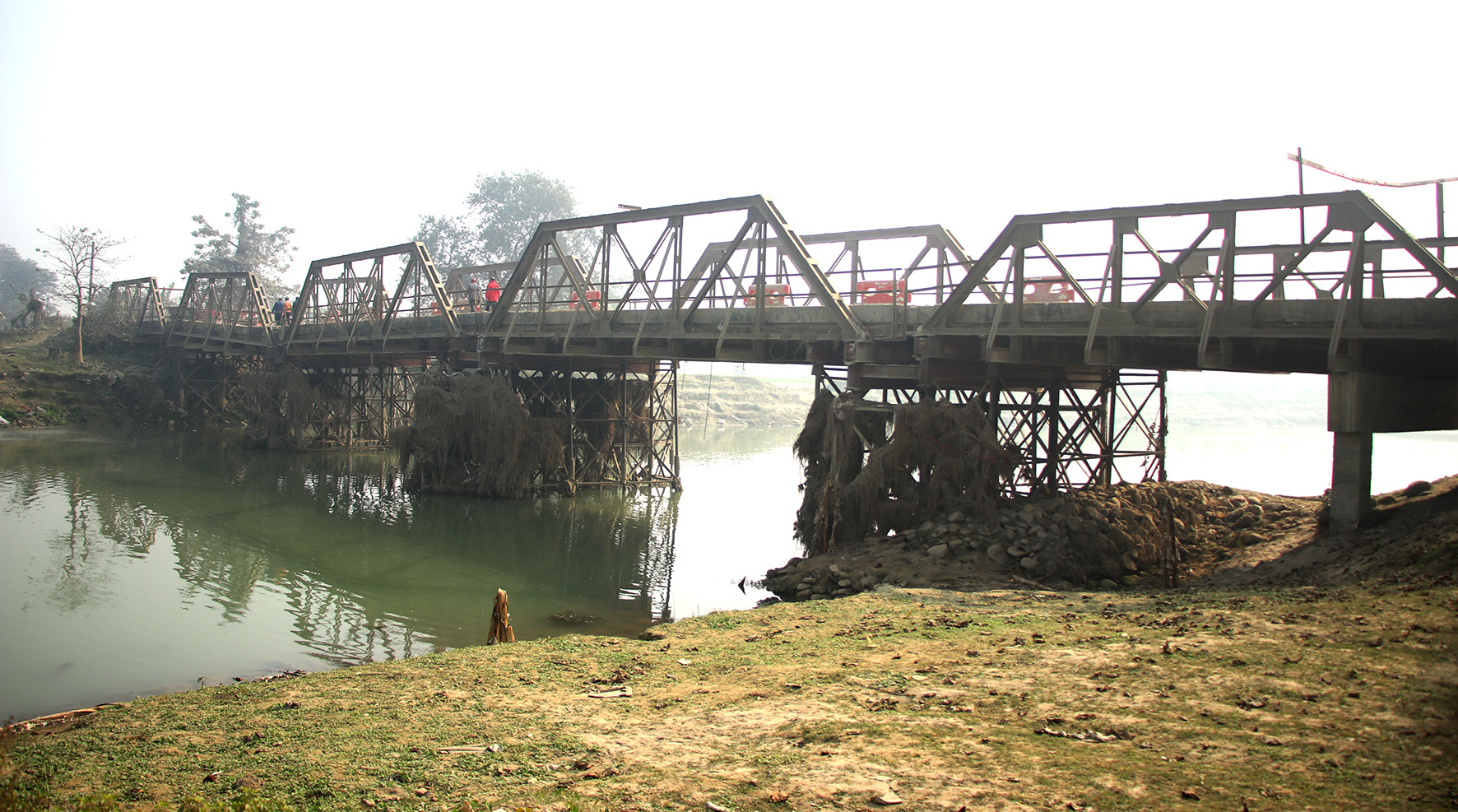मिरगञ्ज पूल क्षतिग्रस्त, वैकल्पिक बाटोको लागि उद्योग परिसंघद्वारा ध्यानाकर्षण