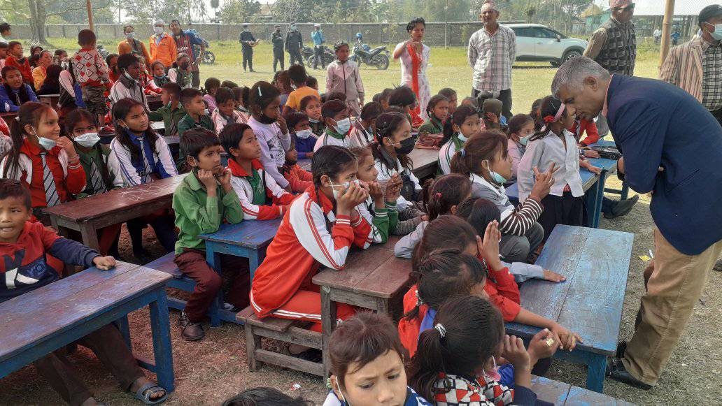 खानेपानी प्लान्टको मन्त्री कार्कीद्वारा उद्घाटन