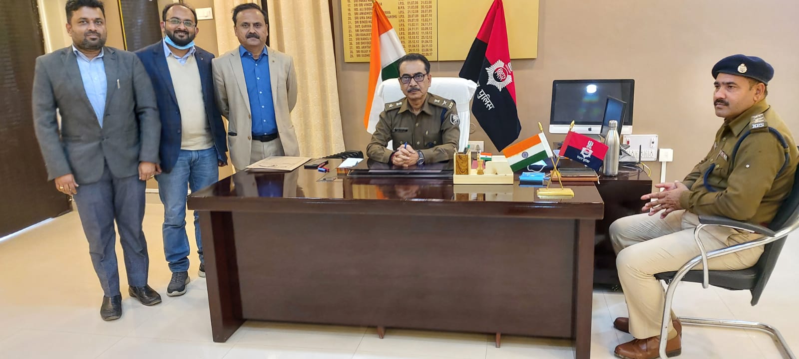 विराटनगर नाकाको आवागमन सुचारु गराउन व्यापार संघको पहल