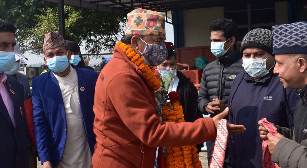 नयाँ पार्टी गठन गर्छु : कमल थापा