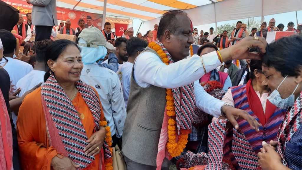 रंगेलीका मेयर तथा उपमेयरसहित एमालेमा प्रवेश