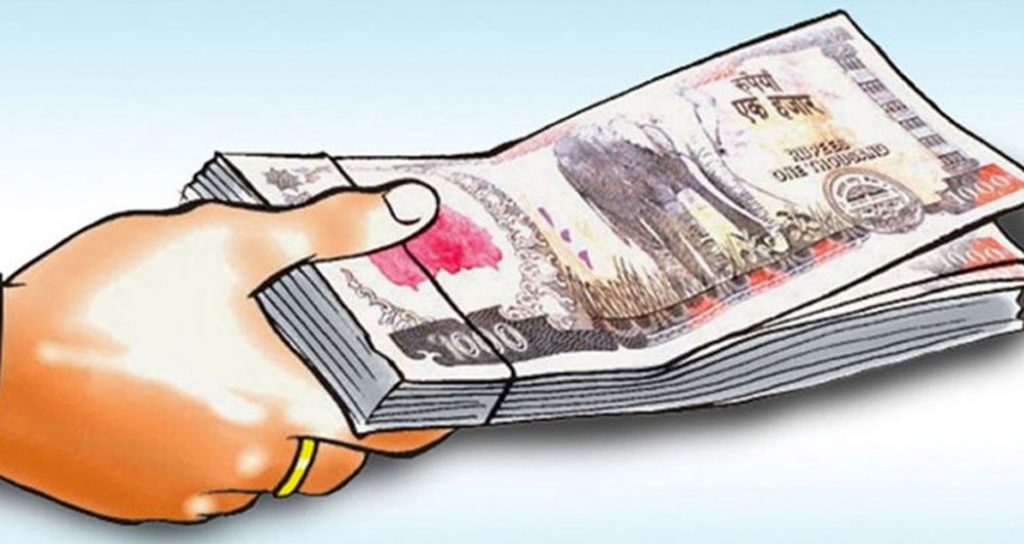 खोटाङमा कडा रोग लागेका स्वास्थ्य स्वयंसेविकालाई जनही ५० हजार राहत