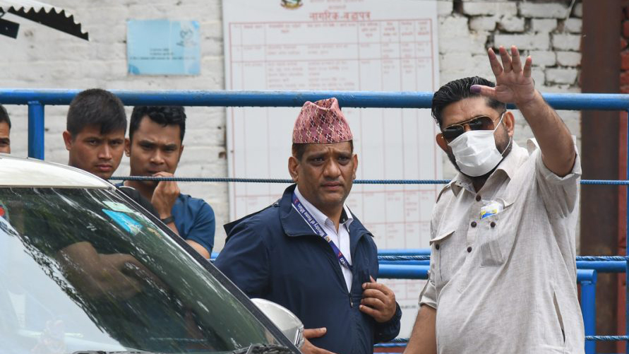 चोलेन्द्रको फैसला सर्बोच्चले उल्ट्याएपछि श्रीमतीको हत्या गर्ने कोइराला पक्राउ