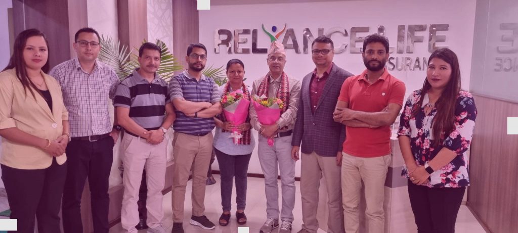 न्यौपाने अमेरिका जाँदै