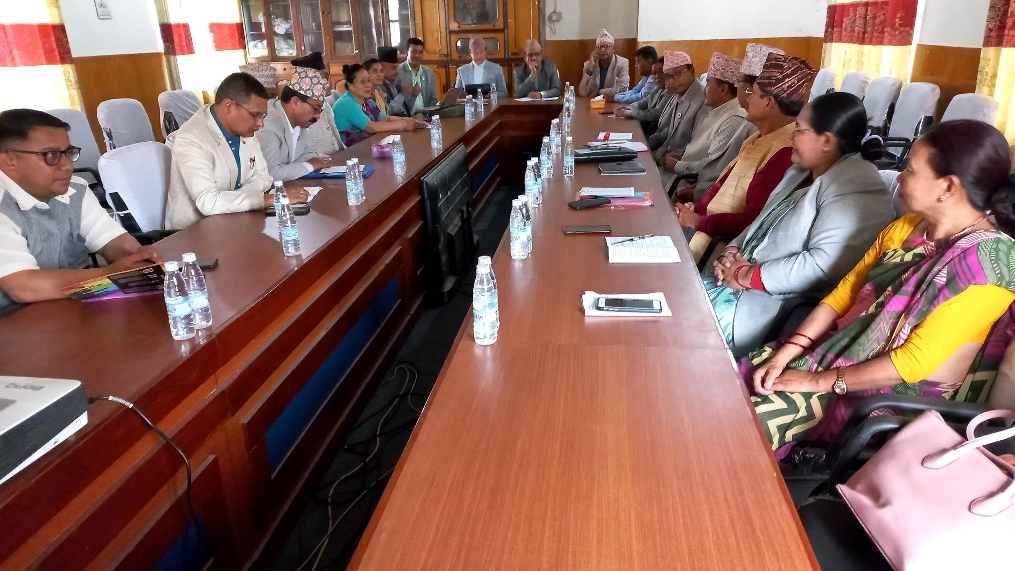 नीति तथा कार्यक्रमको चर्को विरोध गर्न  सांसदहरूलाई एमालेको निर्देशन