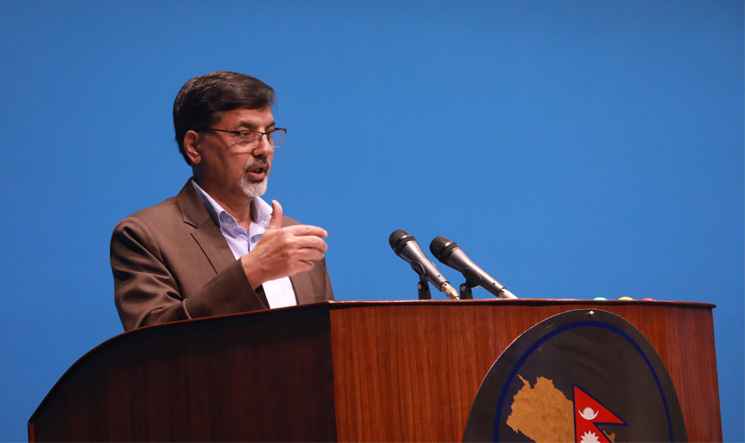 विद्युत् बेच्ने जमाना गए : अर्थमन्त्री शर्मा