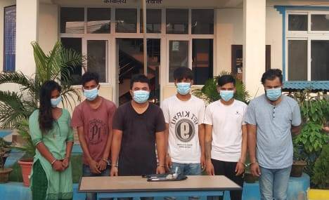 ब्राउनसुगरसहित ६ जना पक्राउ