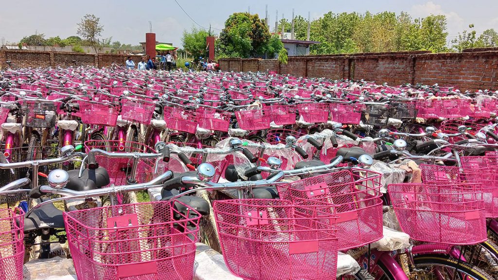 साइकल कुदाउँछु, के अपराधी हुँ ?