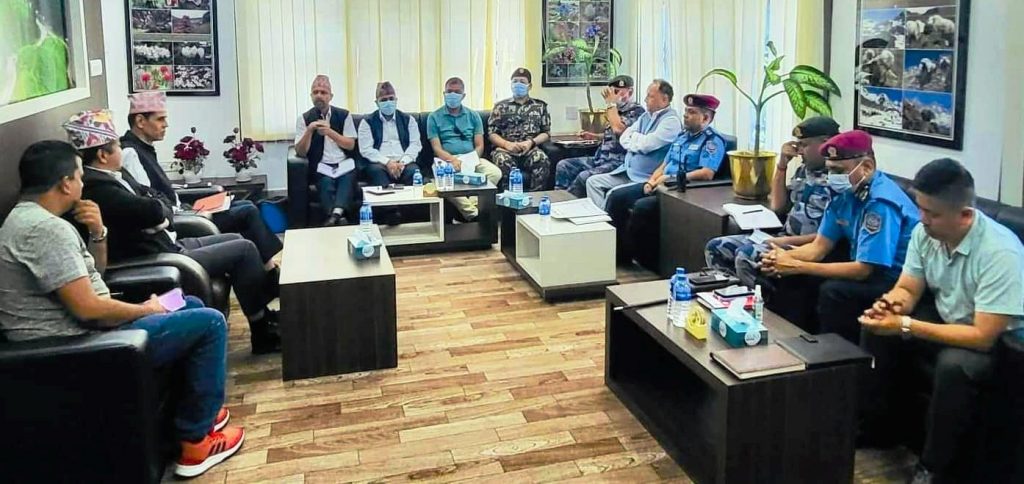 स्वास्थ्य मापदण्ड पालना गरेर रथयात्रा निकाल्न  मुख्यमन्त्री राईको निर्देशन