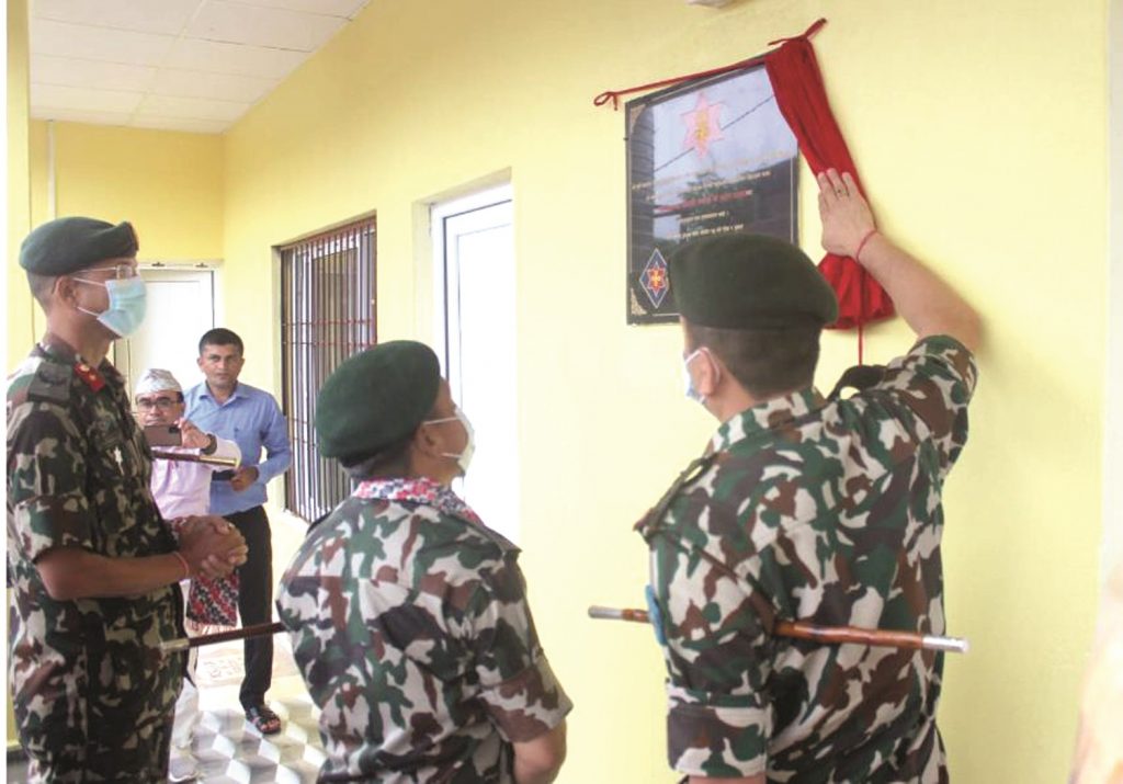 सेनाले बनाईदियो स्कूल