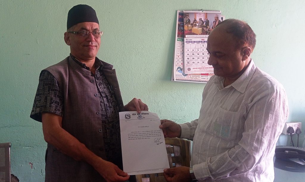 सरकारी गाडी फिर्ता गर्न प्रदेशका नेताको आनाकानी