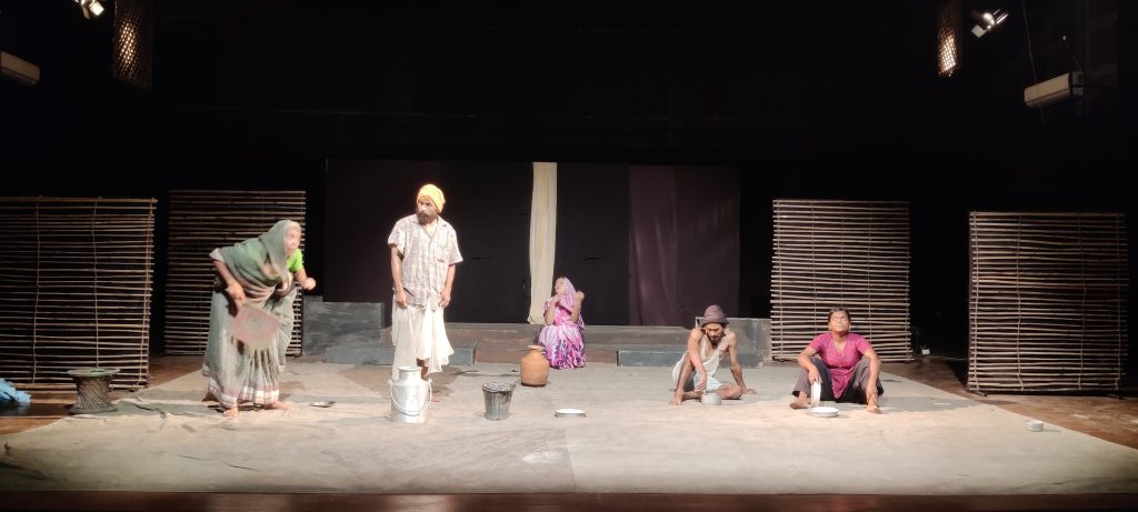 विराटनगरमा ‘हिउँको पृथ्वी यात्रा’ मन्चन