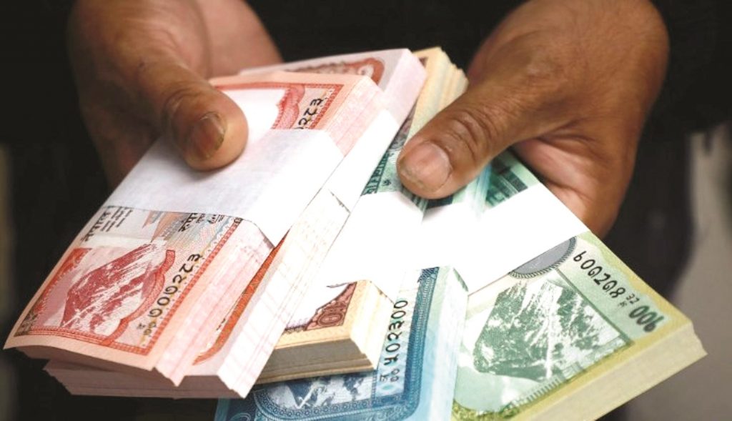 सर्वसाधारणको हातमा नयाँ नोट