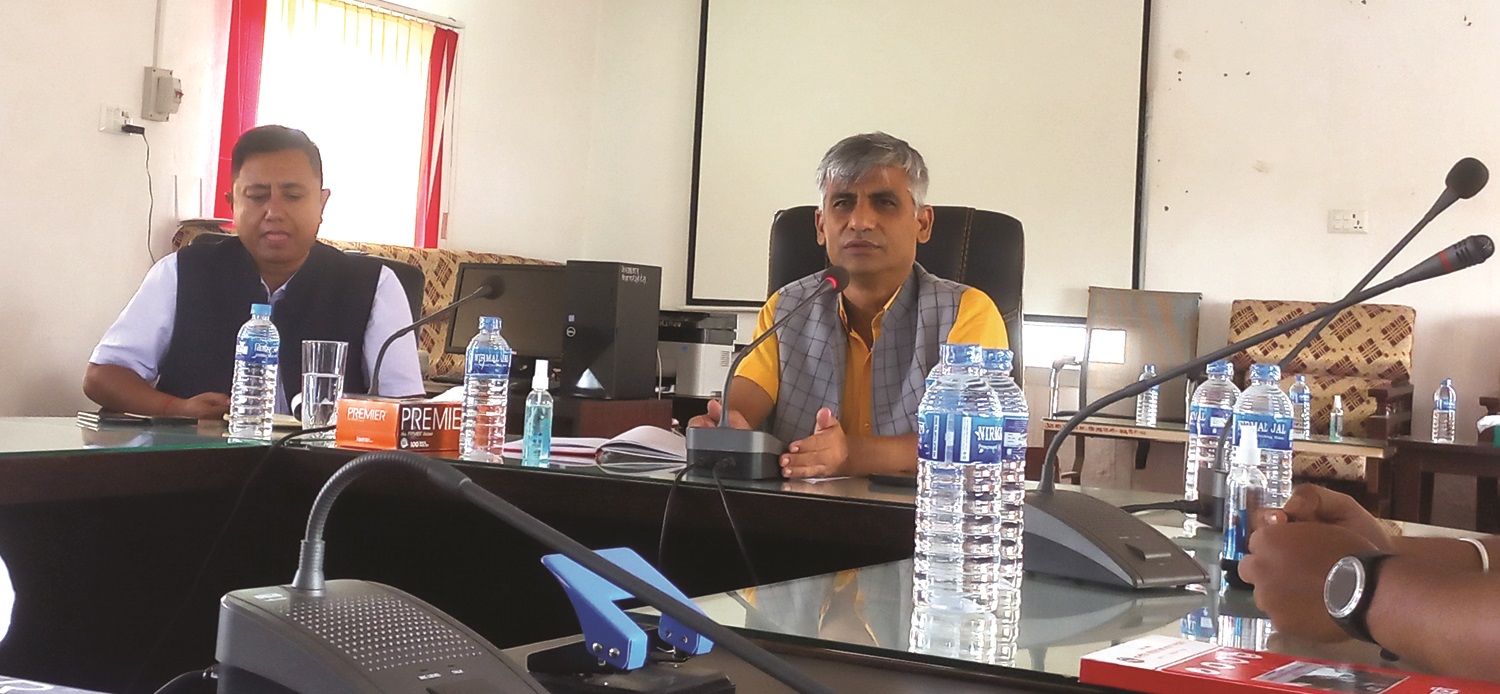 संविधान दिवसमा वृक्षारोपण