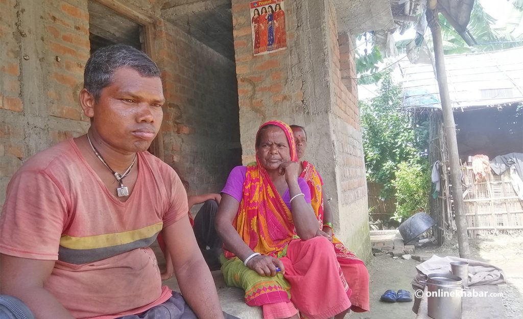 अरूको खेतबारीमा काम गरेर दुई छाक टार्नेलाई २१ करोड कर छलीको मुद्दा