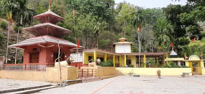 धार्मिक पर्यटनले गुल्जार सताक्षीधाम